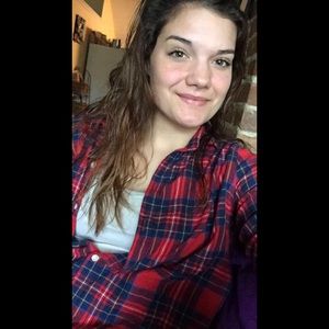 Meet your Posher, Alyssa